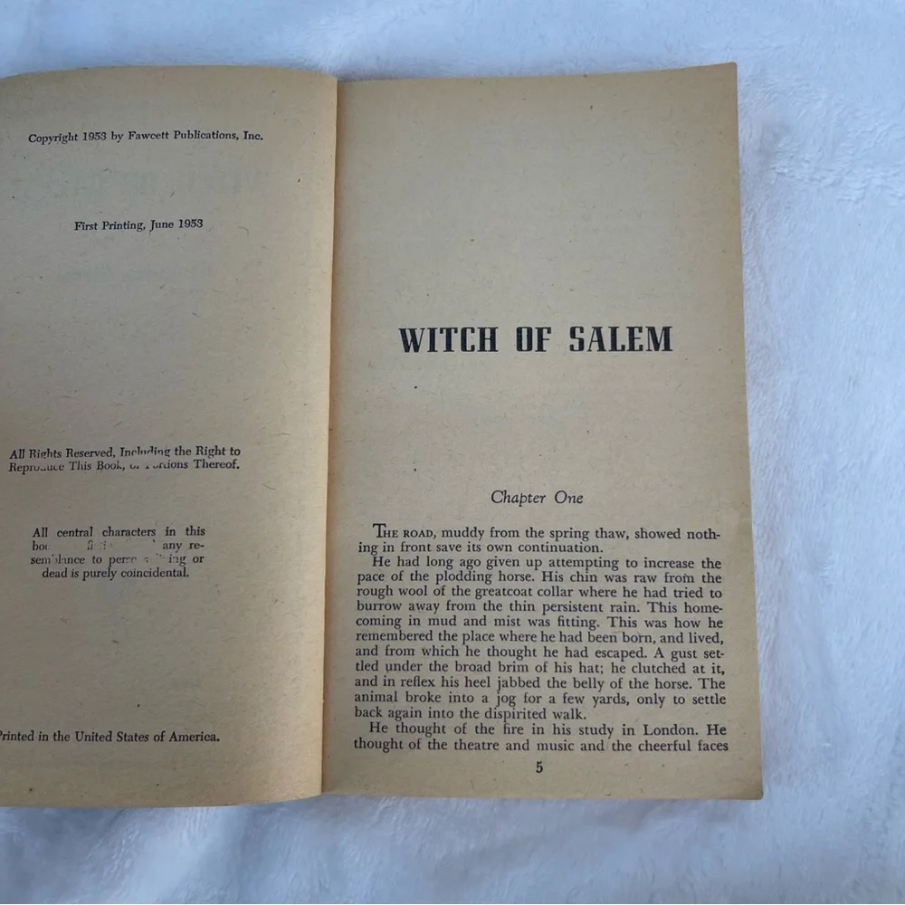 Witch of Salem book 1953 - Picture 7 of 8